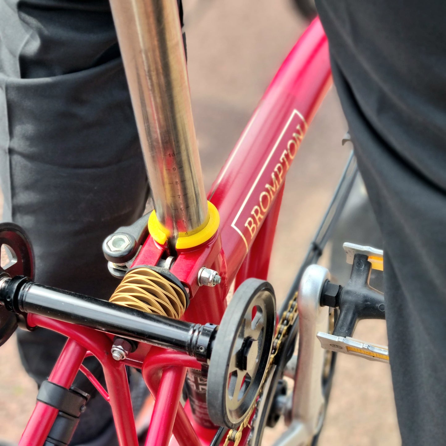 M Sleeve | Premium Seatpost Sleeve for Brompton ACPT and other bikes